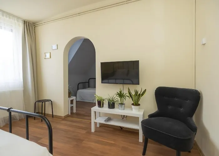 Hosoek Apartament *
